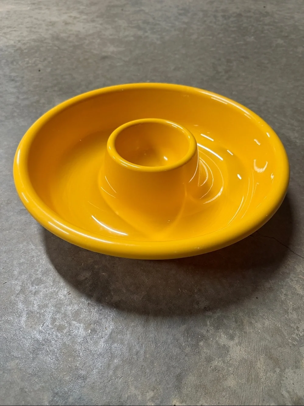 Round Yellow Plastic Tray For Snack and Dip.